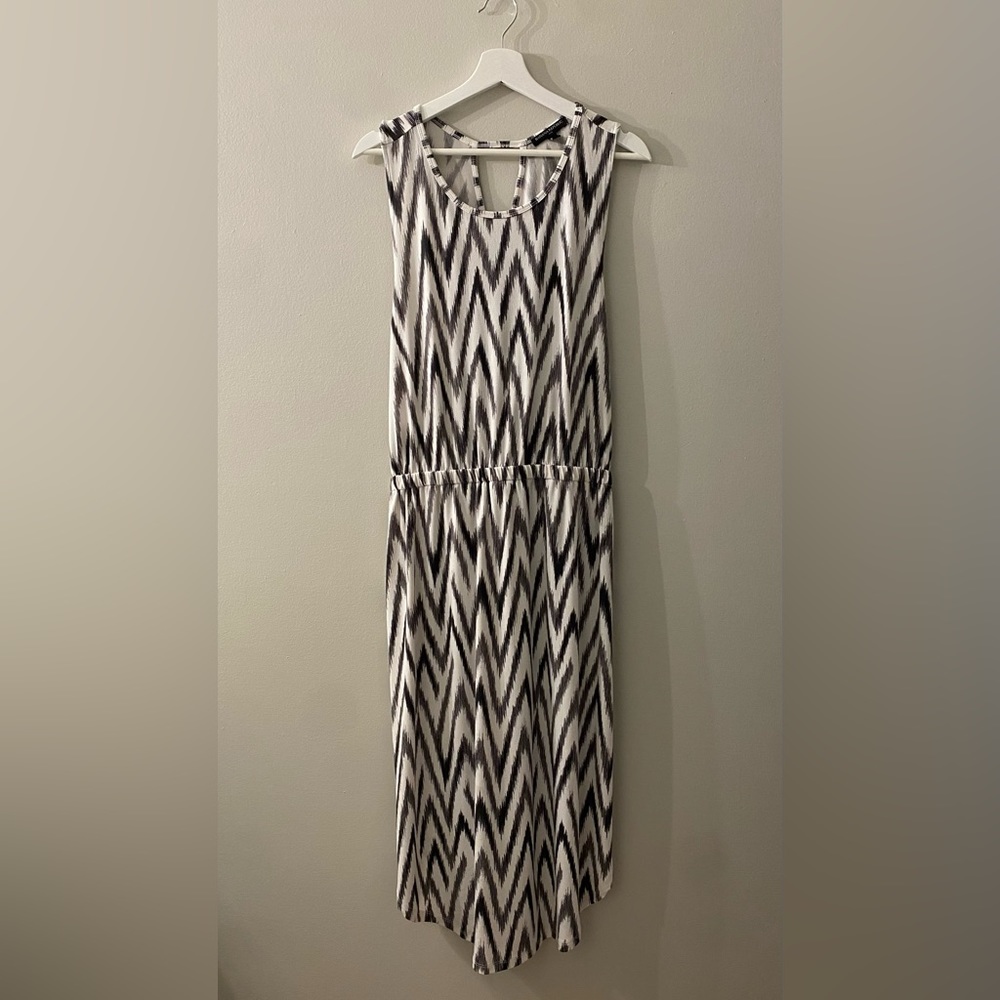 Banana Republic Factory black and white Dress